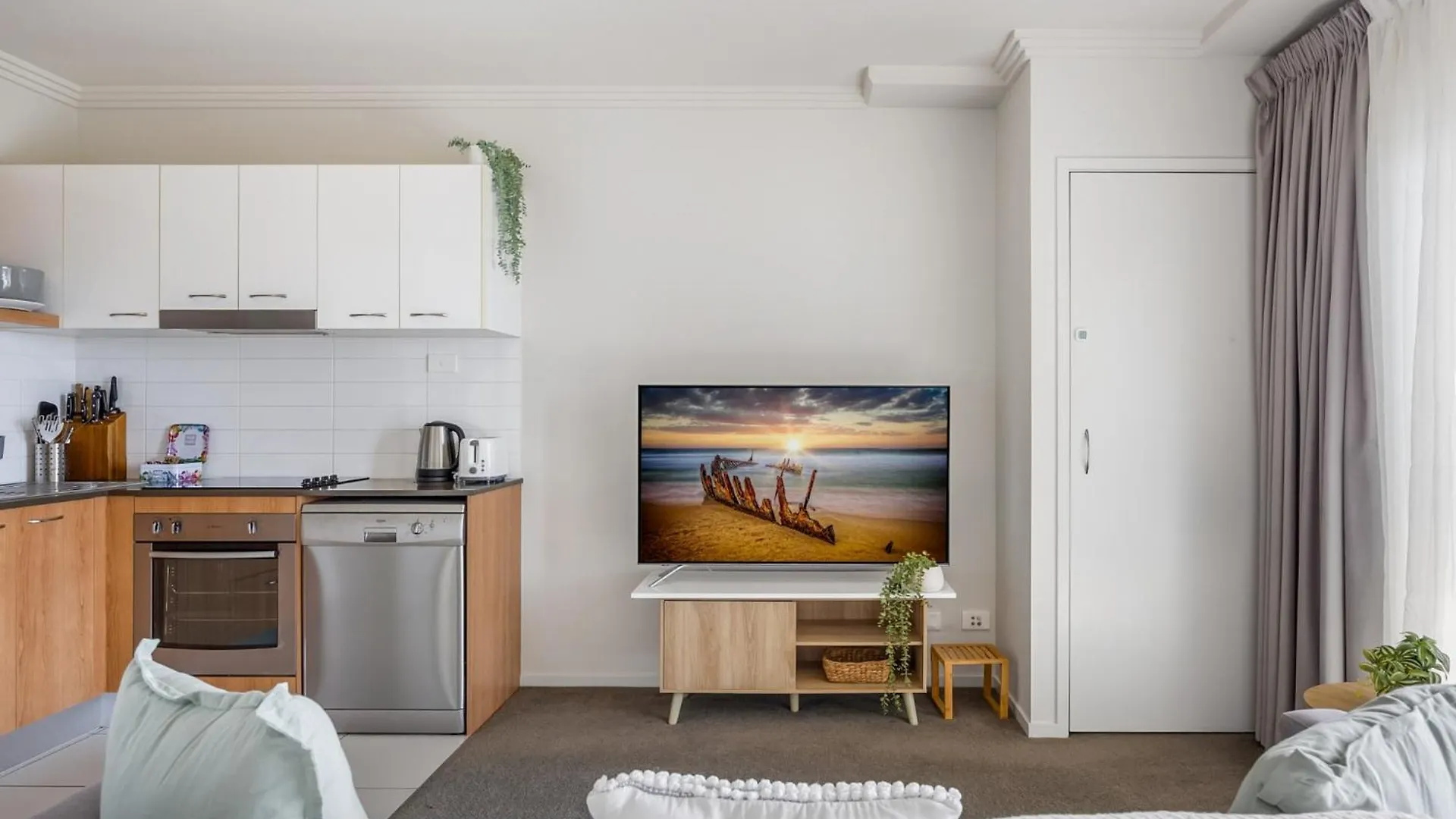 Διαμέρισμα Birtinya 1-Bed With Canal Views And Pool Kawana Waters